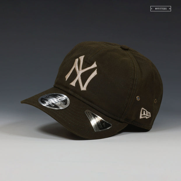 NEW YORK YANKEES WAXED CANVAS RETRO CROWN HERITAGE FIT NEW ERA 9FIFTY STRAPBACK