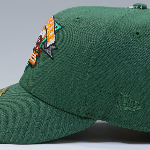 TENNESSEE VOLUNTEERS MUSKETEER VINTAGE COLLEGIATE VAULT NEW ERA FITTED CAP