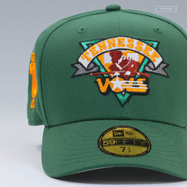 TENNESSEE VOLUNTEERS MUSKETEER VINTAGE COLLEGIATE VAULT NEW ERA FITTED CAP