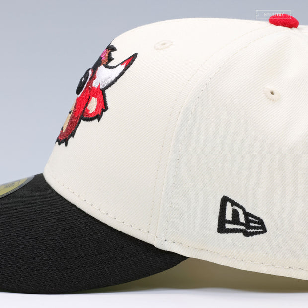 CHICAGO BULLS BENNY THE BULL OFF WHITE JET BLACK MASCOT NEW ERA FITTED CAP