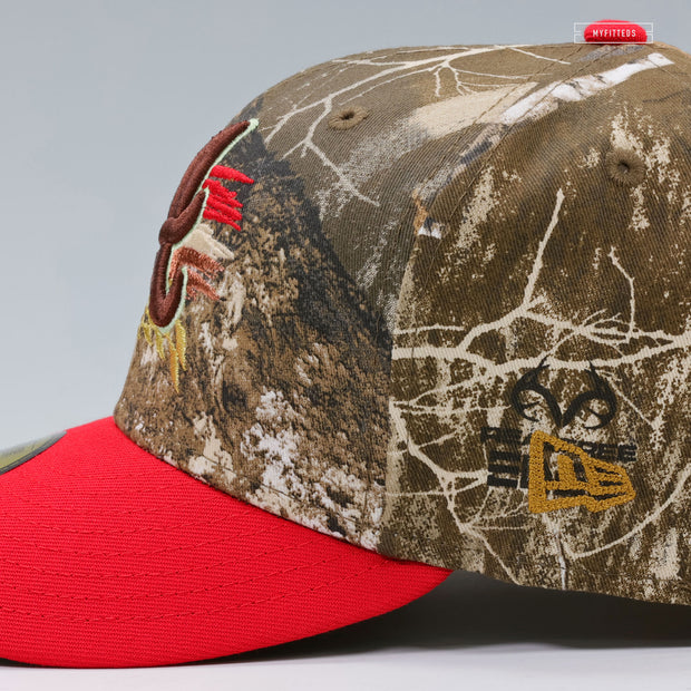 ATLANTA BRAVES SPEEDWAY CLASSIC REALTREE EDGE™ SCARLET NEW ERA FITTED CAP