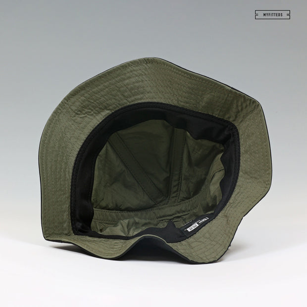 NEW ERA CAP SIX PANEL JET BLACK EXPLORER BUCKET HAT