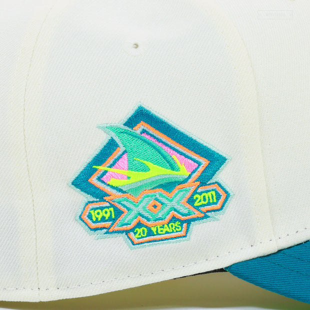 SAN JOSE SHARKS 20TH ANNIVERSARY GIRLMOBB ARTIST SERIES OFF WHITE NEW ERA FITTED CAP